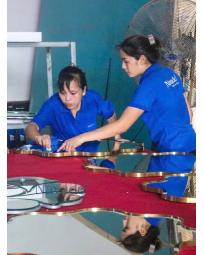 Gương trang điểm sang trọng Milano NAV 2032-NT