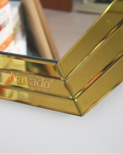 Gương trang trí nội thất Pisa gold NAV 2065-NT