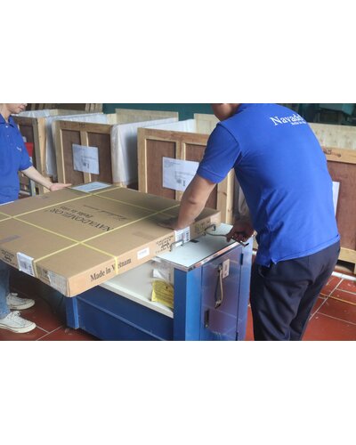 Gương trang trí nội thất Jelly NAV 2024-NT